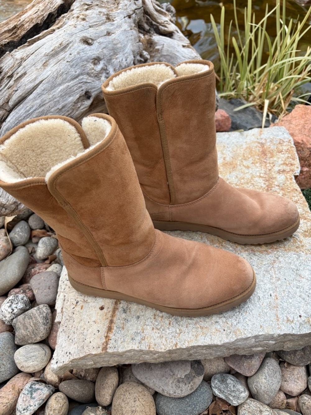 UGG Classic Tall Boots Womens 9.5 Chestnut Sheepskin Suede Winter